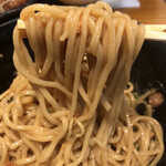 麺食堂 ヨドガワベース - まぜそば　麺リフトアップ