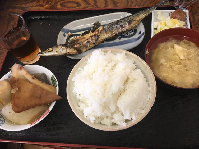 久しぶりの訪問です キビレ 黒鯛の仲間 の塩焼き 筍の煮物 ご飯小 味噌汁 を頂きました By ハラポン1210 一楽 坂出 定食 食堂 食べログ