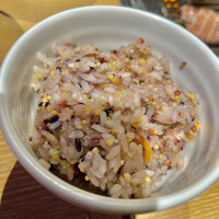 神楽坂焼肉 Kintan - セットの十六穀米