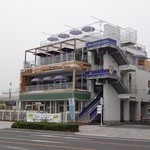 GARB - THE　BEACH　HOUSE