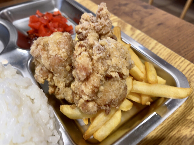 よこすか三大グルメのお店 よこすかグルメ艦隊 汐入 カレーライス 食べログ