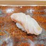 寿司割烹 魚紋 - 鯛