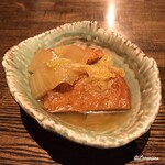 火no山 - つきだしの薩摩揚と白菜の煮物 