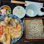 手打ち蕎麦 銀杏 - ランチの穴子丼御膳1600円(税別)