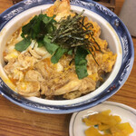 Dondon Tei - ふんわり玉子とじ天丼650円・赤だし付