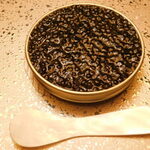 西麻布 焼肉 X - キャビアがのった但馬玄 ユッケ(TENコース)