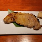 朝霞 日本酒バル まいかけ - 西京焼 霧島豚のロース(890円)