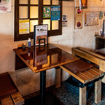 沖縄居酒屋 香の帆 - 2名様テーブル席