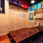 沖縄居酒屋 香の帆 - 掘りごたつのお席は最大で12名様まで利用可。