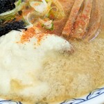 麺屋 とろも - ～背脂ニンニク半分溶かしました～