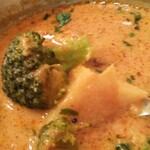 グルガオン - ブロッコリー、里芋、オクラなど野菜がゴロゴロ～♪