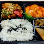 中華香彩JASMINE口福厨房 - 二種中華弁当 880円 ♪