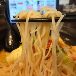 中華蕎麦　奨 - 2021年4月　麵持ち上げ