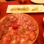 ラ・タペリア - 生ハム盛り合わせ、ヒコイワシの酢漬け