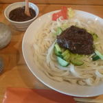 Kushi Sumibiyaki Dainingu Morioka - じゃじゃ麺（足し肉味噌もついてきます）