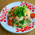 Yam Wun Sen (spicy vermicelli salad)