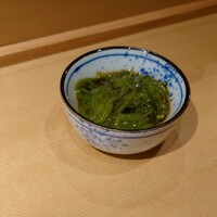 まんてん鮨 日比谷オクロジ店 - めかぶ