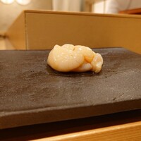 まんてん鮨 日比谷オクロジ店 - ほたて
