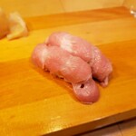 Kisshoutei Sushi Robata - 中トロ