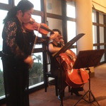 ブラッスリー・ベルデマール - バイオリンとチェロの生演奏