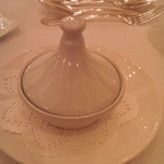 ブラッスリー・ベルデマール - タジン鍋みたい　ラフテーが登場