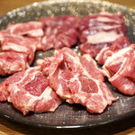 Yakiniku Akami Nikugatou San San Hachi Kyuugo - 