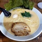 横浜家系ラーメン 鳥取 一和家 - 料理写真: