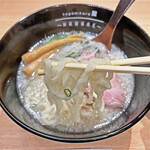 Sagamihara 欅 - 幅広の手打ち風手揉み麺