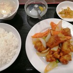 聚友楼 - 酢豚定食　700円