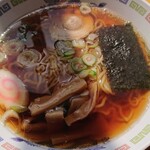 Supasenta To Rasuto I To In - 醤油ラーメン \398