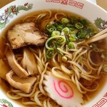 ひまわりの郷 - 料理写真:ラーメン300円