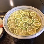 蕎茶亭まるやま - すだちそば