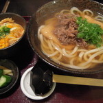 肉きつね(880円)＆ミニ玉子丼(240円)