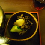 神戸牛丼　広重 - 漬物