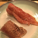 寿司処 やまざき - おまかせ６０００円。大トロ。一貫の半分は炙り、もう半分はそのままでの提供です。そのままの勝ちです（笑）。とーっても美味しかったです（╹◡╹）（╹◡╹）