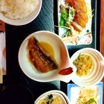 Ebisu - えび寿定食。鯖の揚げ煮と豚生姜焼·750円。