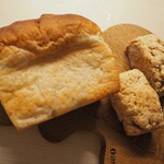 かいじゅう屋 - チーズ食パン、酵母スコーン