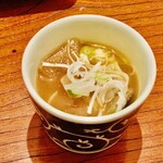 ももんじや - ■猪スネの煮込み。◎割と薄味の味噌煮込みで大根と煮ている。