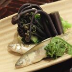 勢麟 - 稚鮎、うるい、菜の花、こごみ、蕨の炊合せ