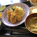 Nasubi - カキフライ定食