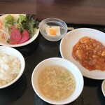 中國食彩 アオヤマ - ランチセット（小海老と卵のチリソース煮）