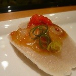 さかなやのmaru寿司 - フグの握り　これからお魚が美味しくなる季節ですね