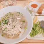 バンブー ベトナム キッチン - 鶏肉のフォーセット