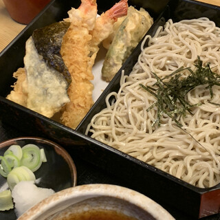 京都河原町駅でおすすめの美味しいそばをご紹介 食べログ 京都河原町駅でおすすめの美味しいそばをご紹介 食べログ