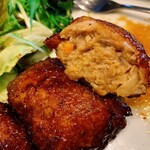 BACCA GRILL & FARMERS - 照り焼きチキンハンバーグ(断面)