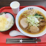 Takesuemi Chi No Eki Honjin - 味玉醤油ラーメンとチーズ玉かけごはん