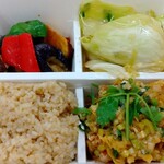 パリヤ - DELI BOX(弁当) 1,242円 ♪