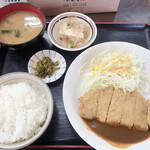 Tomoe Shiyokudou - とんかつ定食780円