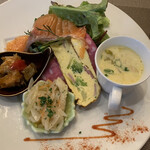 ティーズ・セルカジェ - 