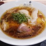 極上中華そば 福味 - ワンタン麺　960円